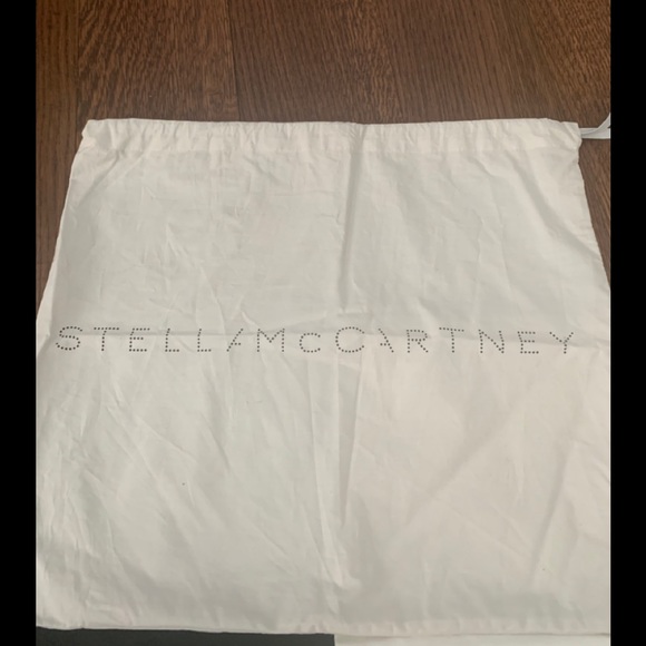 Set of 4 large designer dust bags. See description - Picture 2 of 5